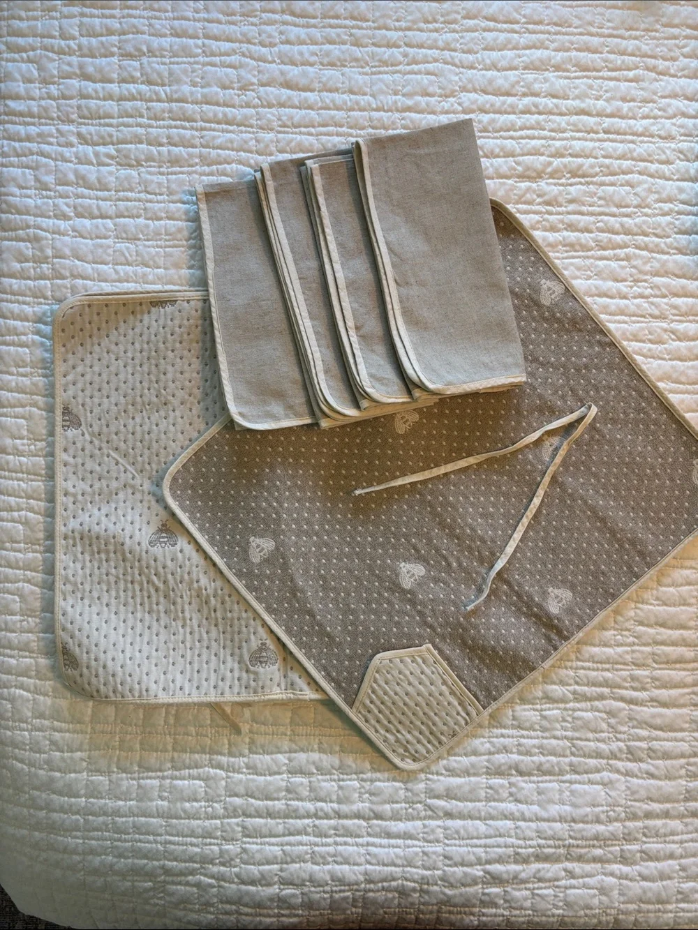 Taupe Bee and Polka Dot Placemat and Matching Napkin Set of Four